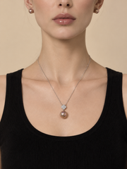 Japanese Akoya Silver-Gray Pearl  Iridescent Pearl Pendant Necklace S925 Sterling Silver Clover Rhinestone Accent Chain Elegant Luxury Jewelry Gift for Her