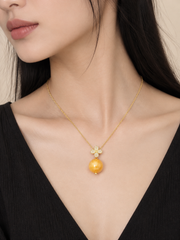 Golden Pearl Four Leaf Clover Necklace ， Large Pearl & CZ Flower Pendant ， Gold Plated Drop Chain