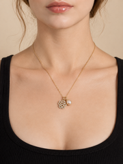 Natural Pearl Rose Necklace&nbsp; S925 Silver Gold Plated Rhinestone Flower Pendant Elegant Jewelry for Wedding & Gift.